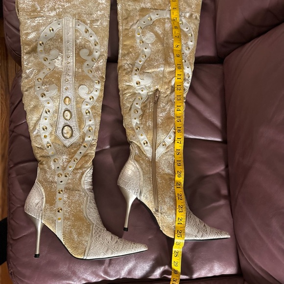 High Fashion Leather (Suede) Rhinestone Boots - Picture 6 of 13